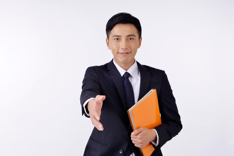 出張買取が基本サービスの業者に依頼する